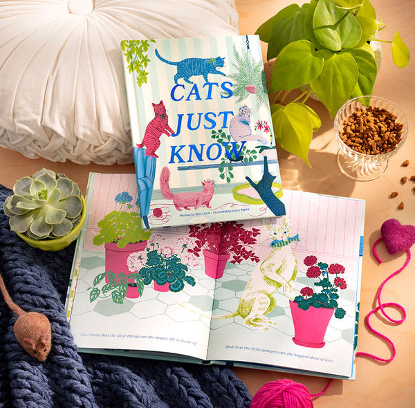 Cats Just Know Gift Book