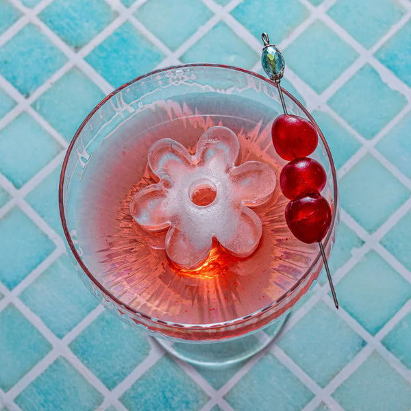 Pink Daisy Ice Cube Tray | Drink Plinks