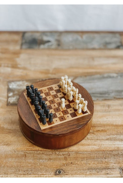 Round Wooden Chess Board with Draw