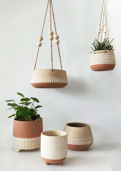 Kyra Hanging Pot