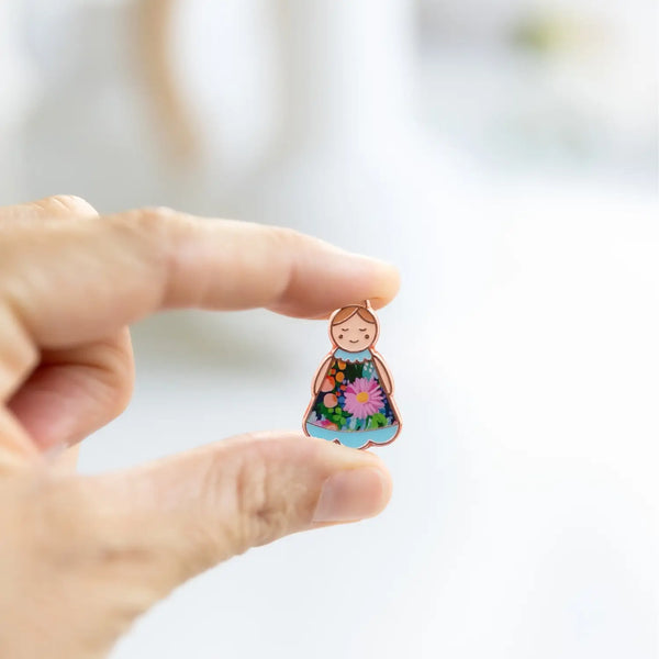 Lucky Little Lady Mum Keepsake Pin