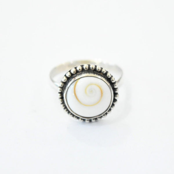 Shiva Dotted Shell Ring