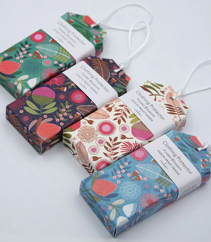 Jocelyn Proust Clothing Protector | Bush Blossom