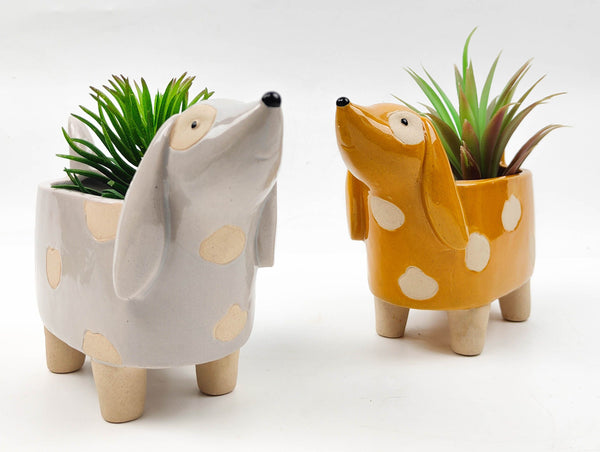 Grey Dog Pot